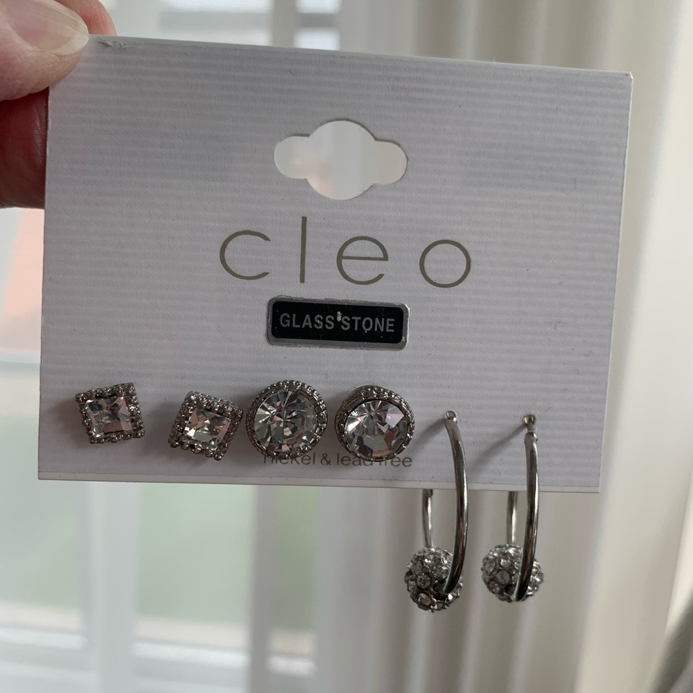 Cleo Glass Stone Earrings